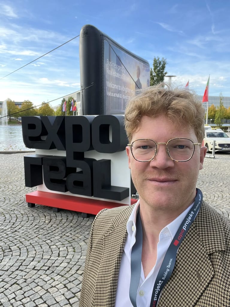Lorenz Schwinghammer von Realitiq auf der Expo Real 2025